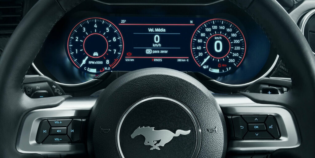 Ford Mustang 2021 painel