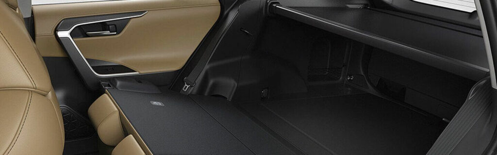 Toyota RAV 2021 Bancos rebatidos