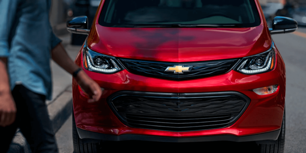 chevrolet bolt 2021 vermelho dianteira