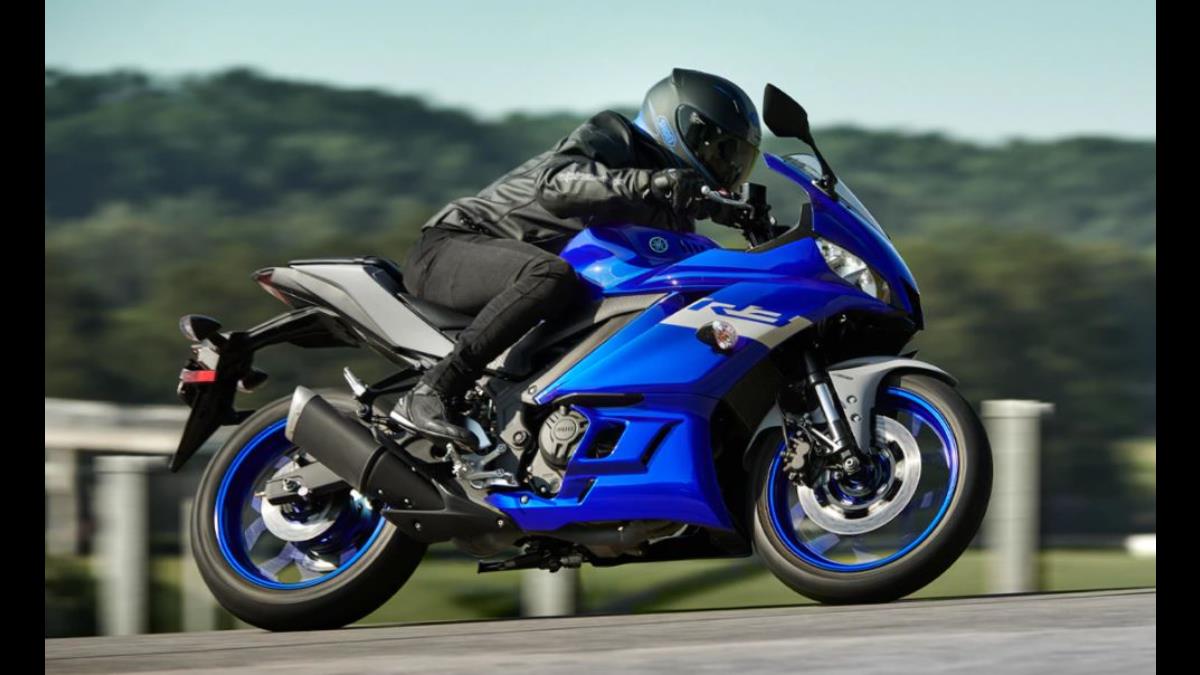 Yamaha R3 2021