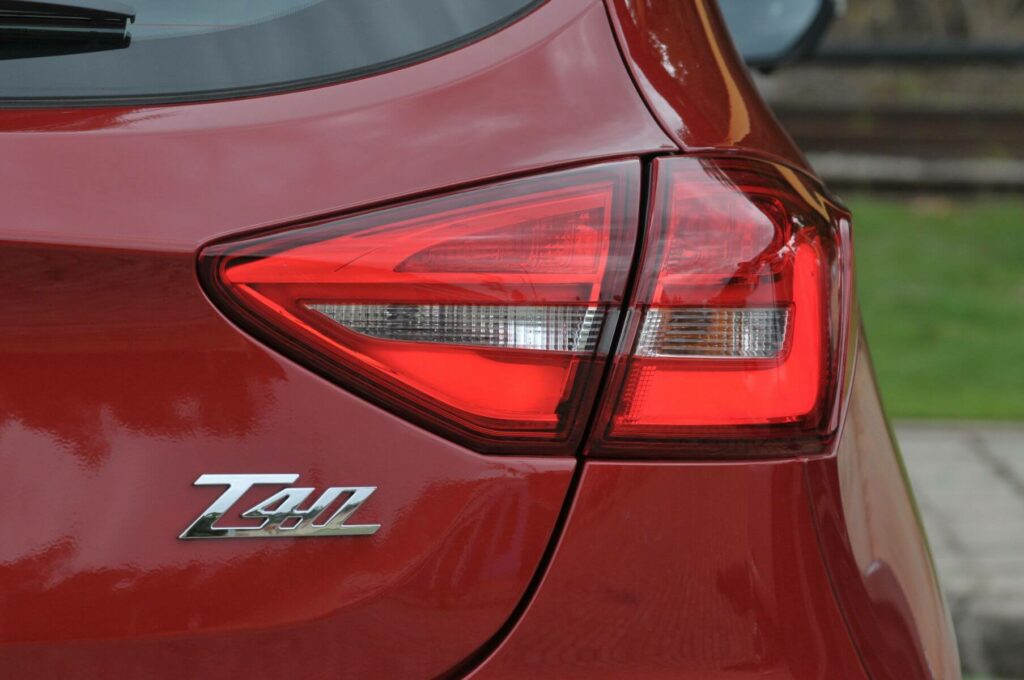 JAC T40 2021 lanternas