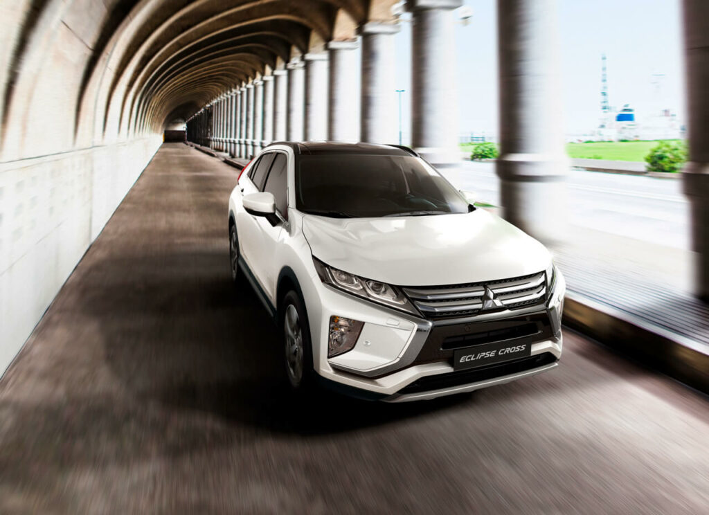 Mitsubishi Eclipse Cross 2021 frente esquerda