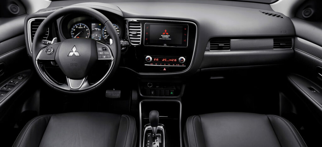 Mitsubishi Outlander 2021 painel