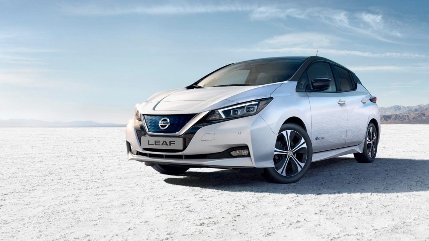 Nissan Leaf 2021 dianteira esquerda