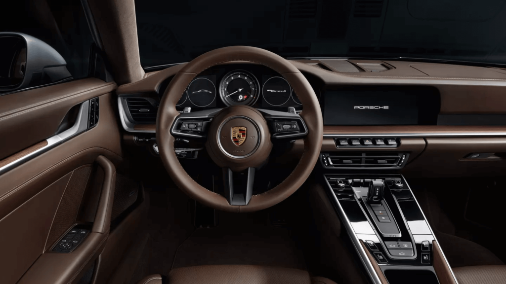 Porshe 911 2021 visão motorista
