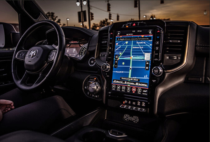 RAM 1500 2021 Painel