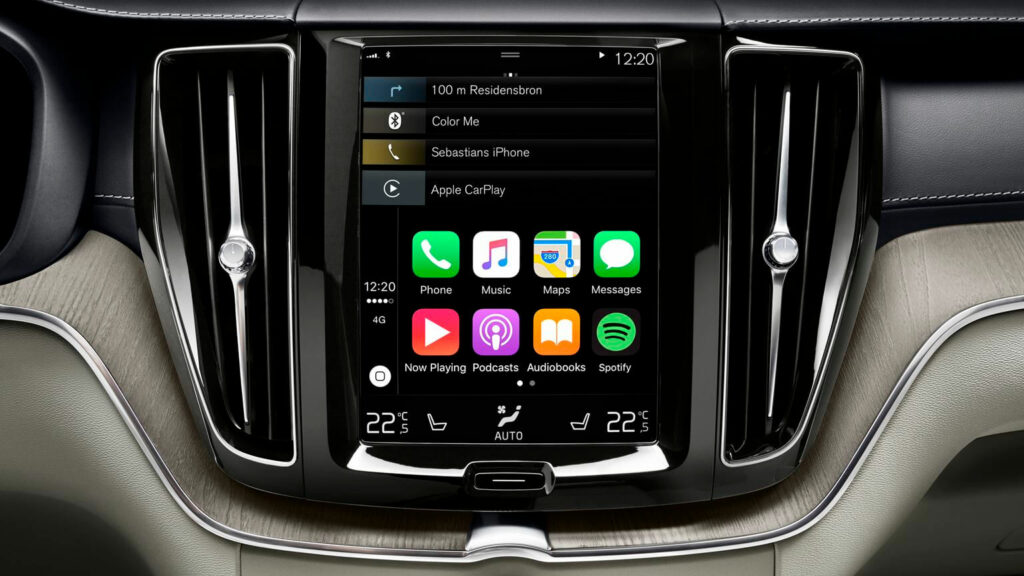 Volvo XC60 2021 central multimidia