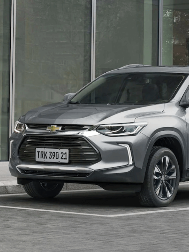 Chevrolet Tracker 2023 na cor cinza