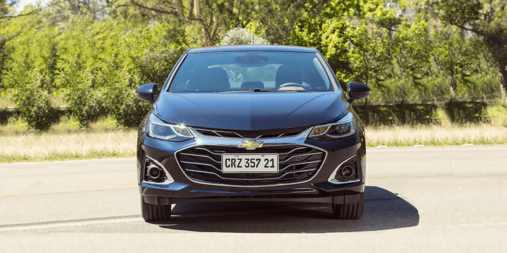 Cruze 2022 Faróis e grade dianteira