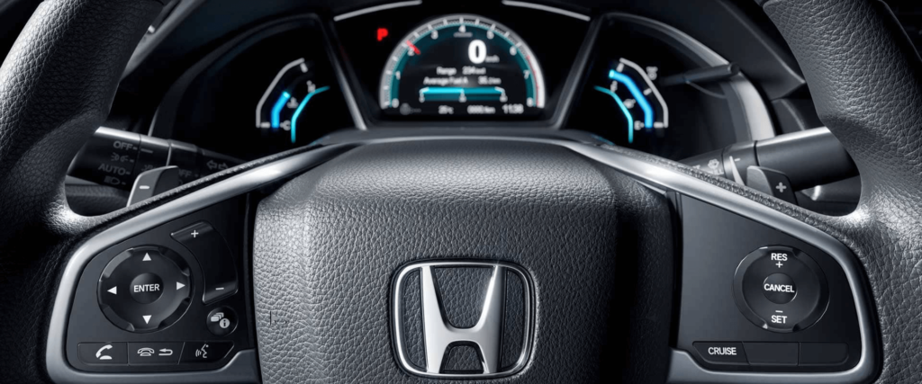 Honda Civic 2022 volante e painel central
