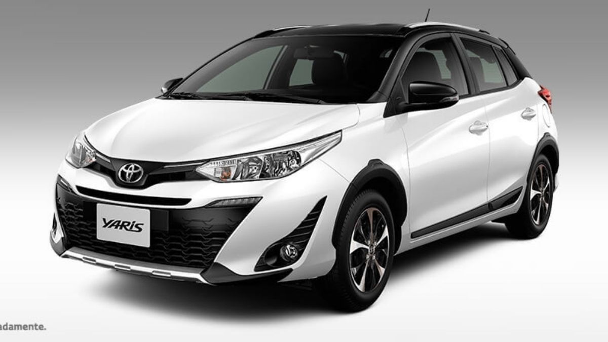 Toyota Yaris 2022 carros com Y