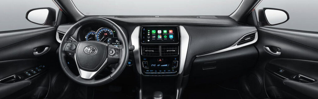 Toyota Yaris 2022 conforto e tecnologia