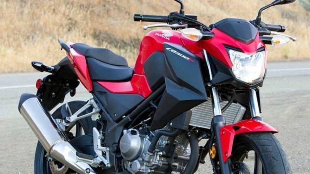 Honda CB 300 2022 iluminação