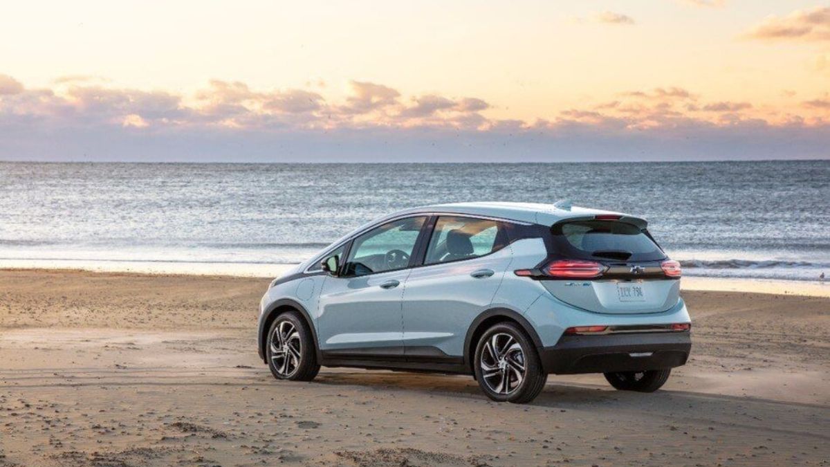 Chevrolet Bolt 2022 linhas externas