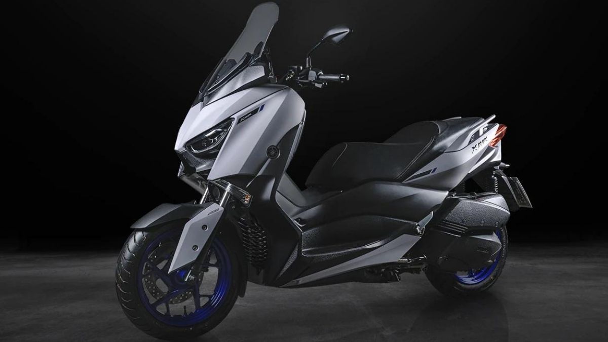 Yamaha Nmax 2022 prata