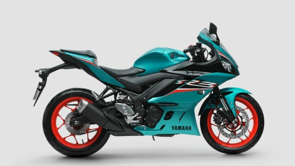 Yamaha R3 2022 cores