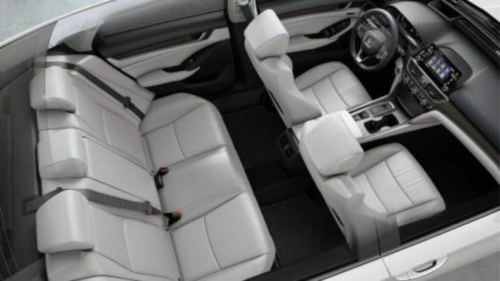 Interior do Accord 2022
