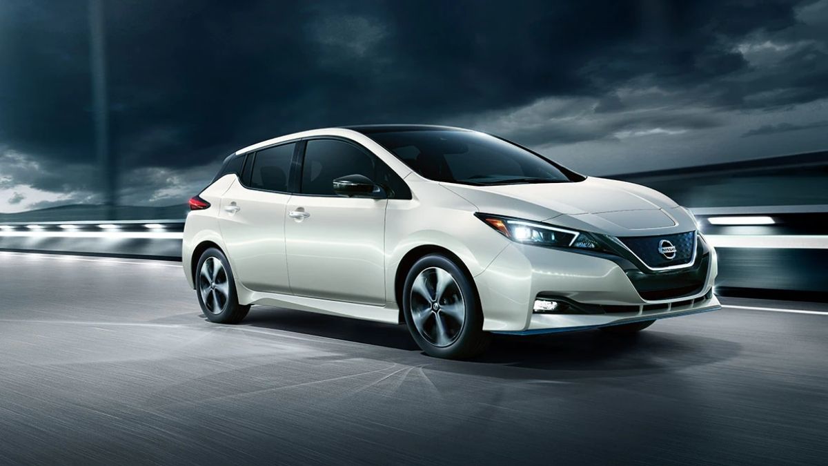 Nissan Leaf 2022 lateral