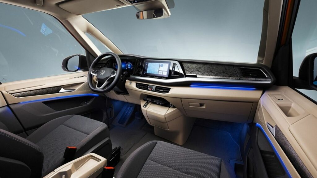 Nova Kombi 2022 console
