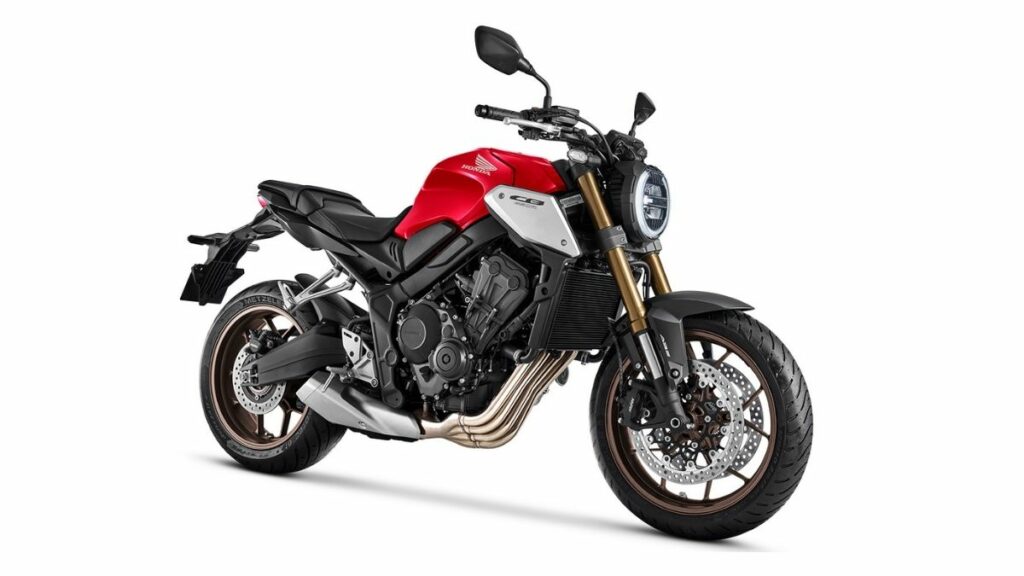 CB 650R 2022 lateral direita