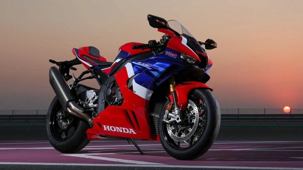 CBR 1000RR-R Fireblade SP 2022 lateral direita