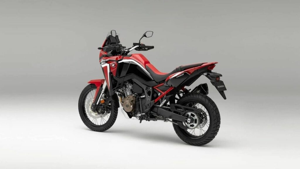 CRF 1100L Africa Twin 2022 traseira