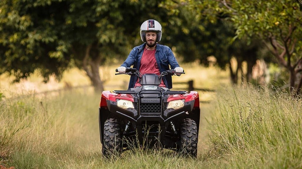 Honda TRX 420 Fourtrax 2022 frente