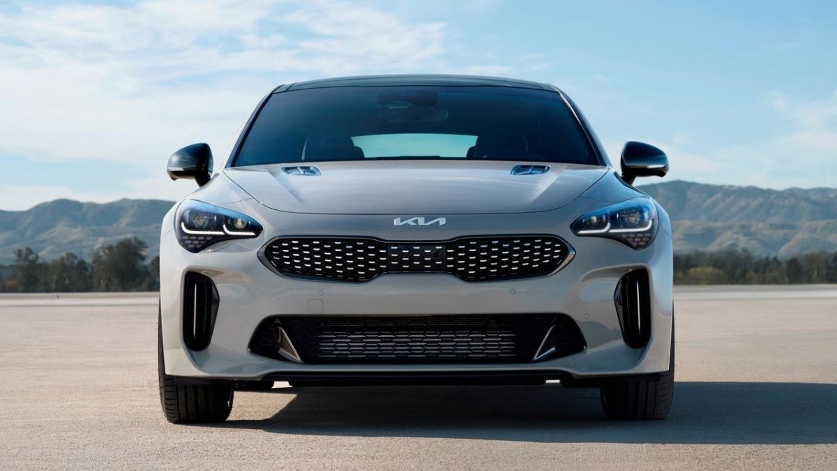 Kia Stinger 2022 frente