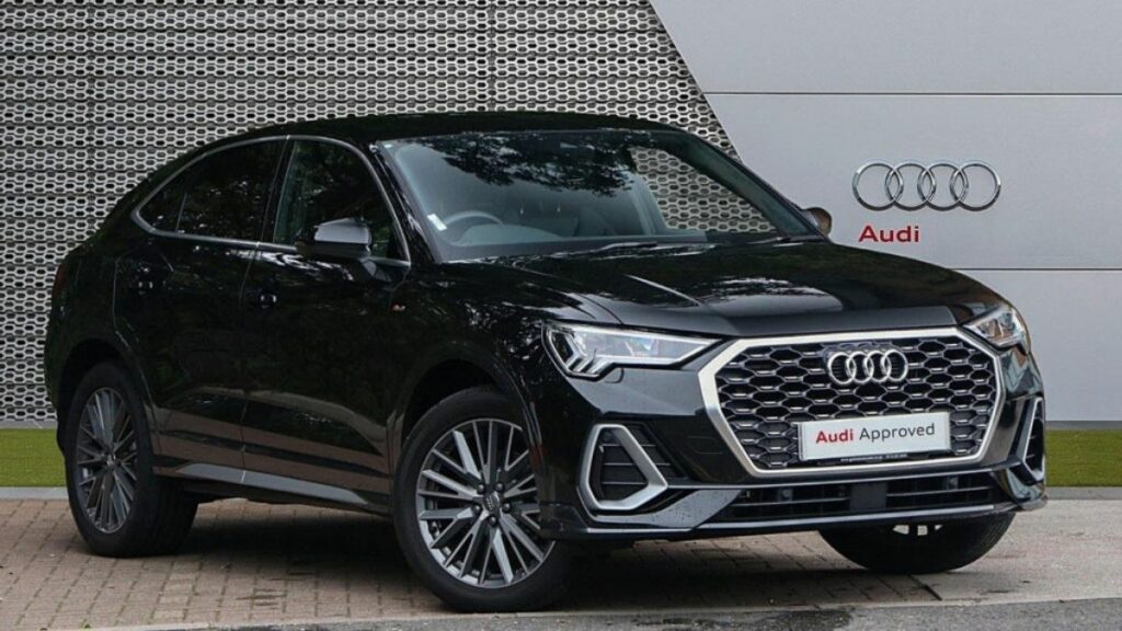 Audi Q3 2022 lateral