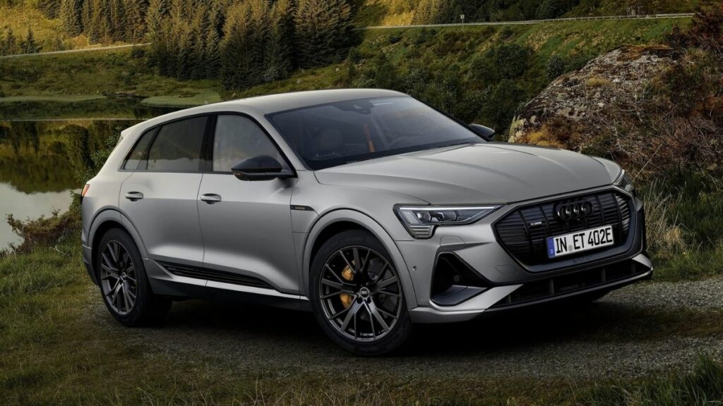 Audi e-tron 2022 lateral
