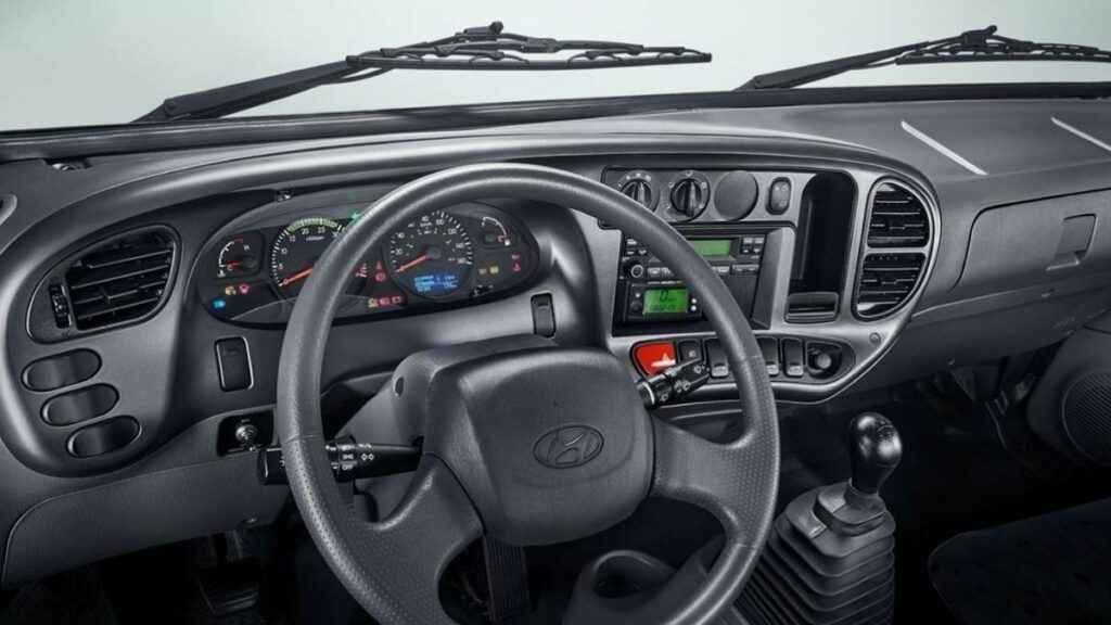 Hyundai HD 80 2022 interior