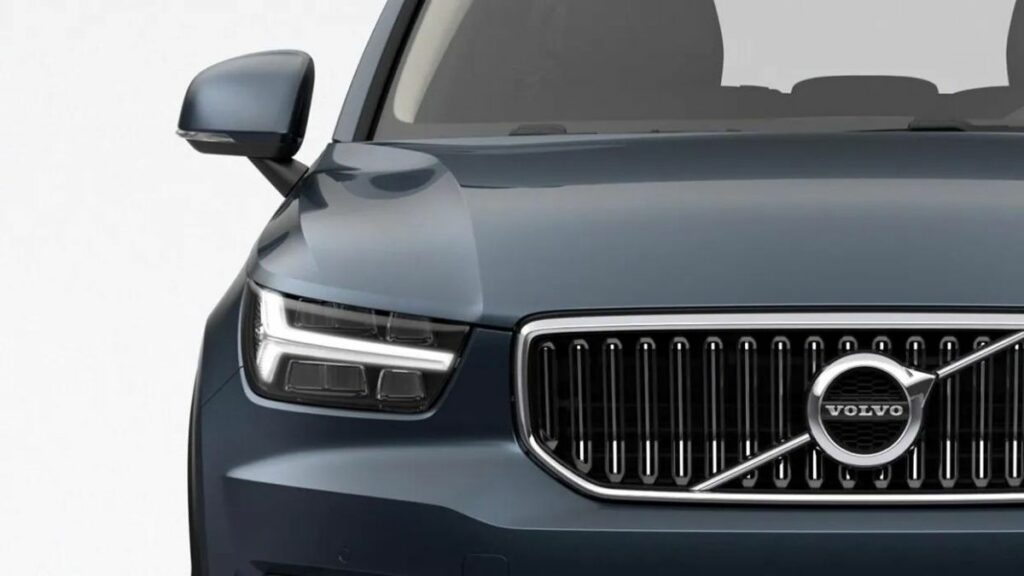 Volvo XC40 2022 Frente