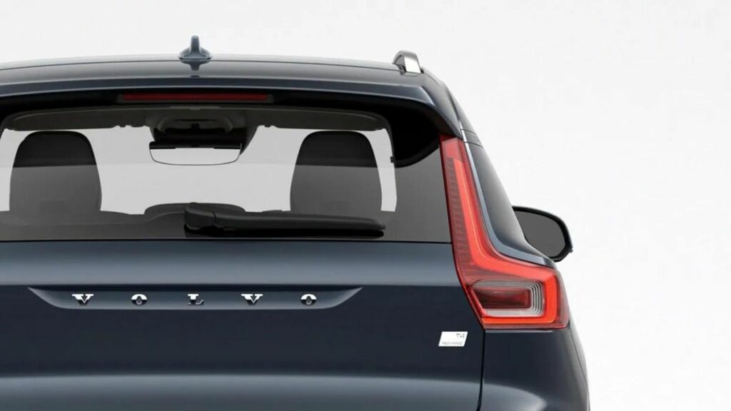 Volvo XC40 2022 traseira