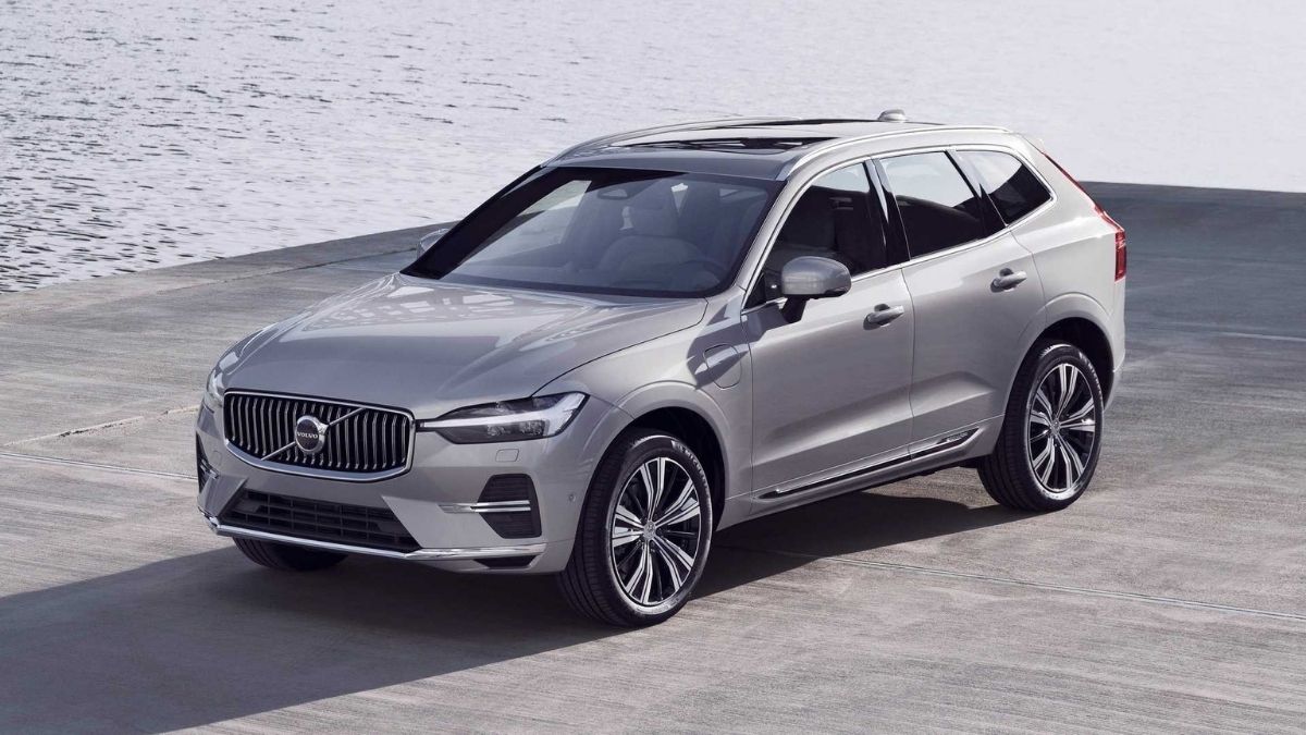 Volvo XC60 2022 destaque