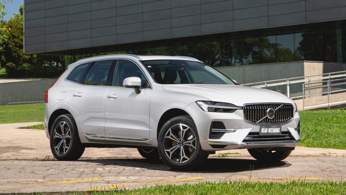 Volvo XC60 2022 lateral