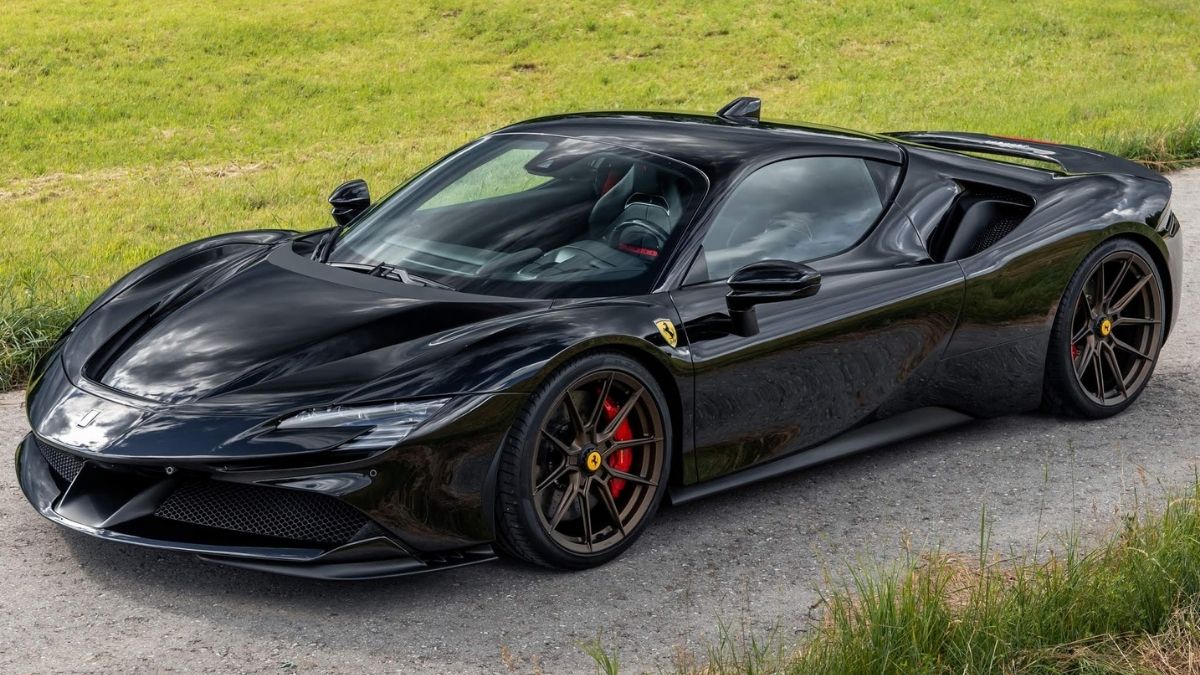 Ferrari SF 90 2022