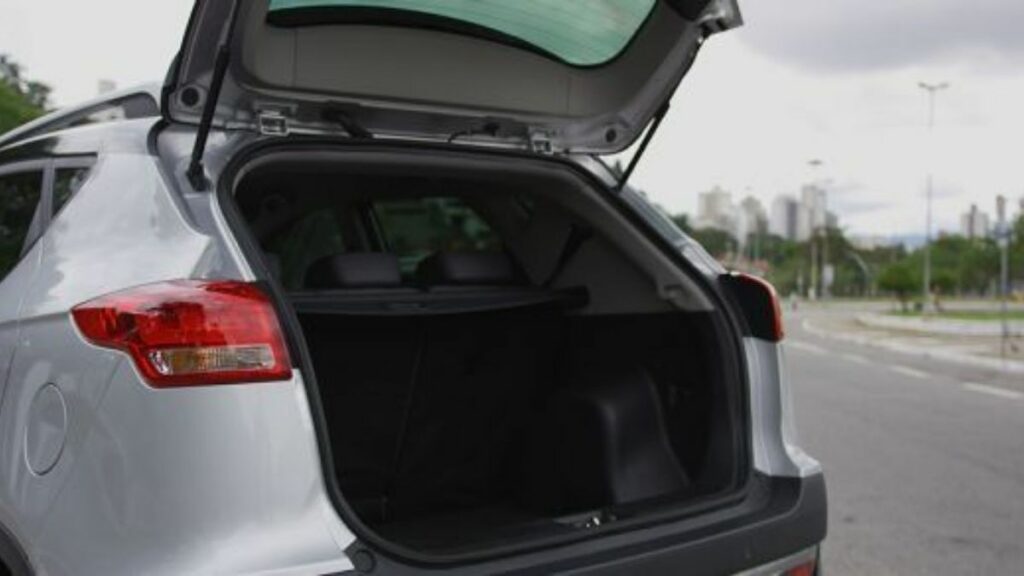 JAC T50 2022 porta malas