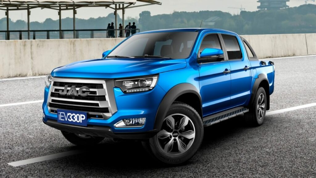 iEV330P 2022 azul com rodas esportivas