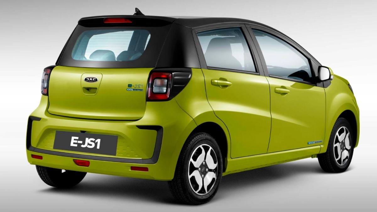 JAC E-JS1 2022 traseira