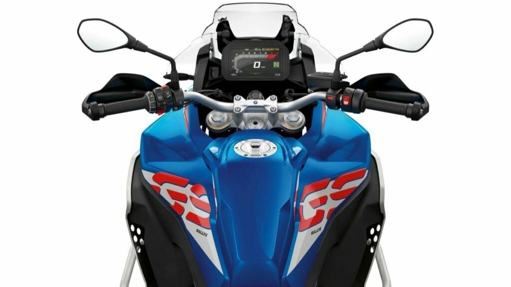 F 850 GS 2022 painel e tanque