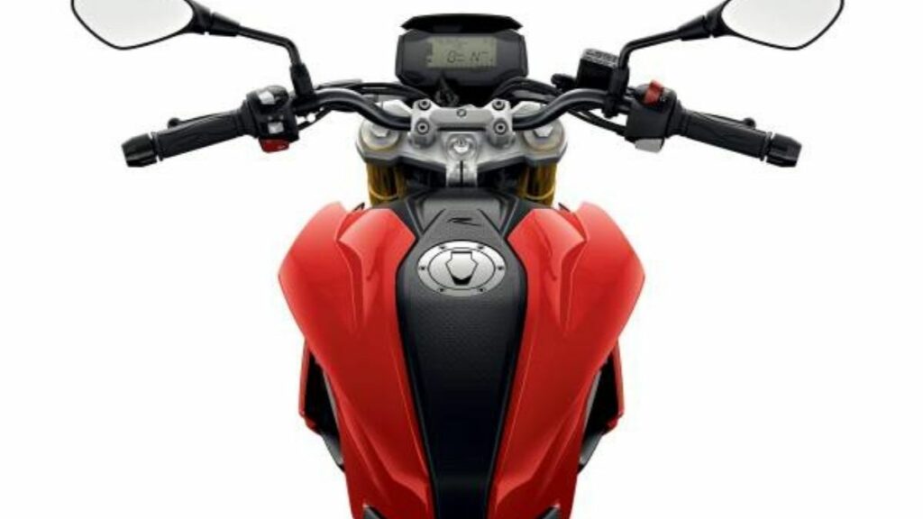 Tanque e painel da BMW G 310 R 2022