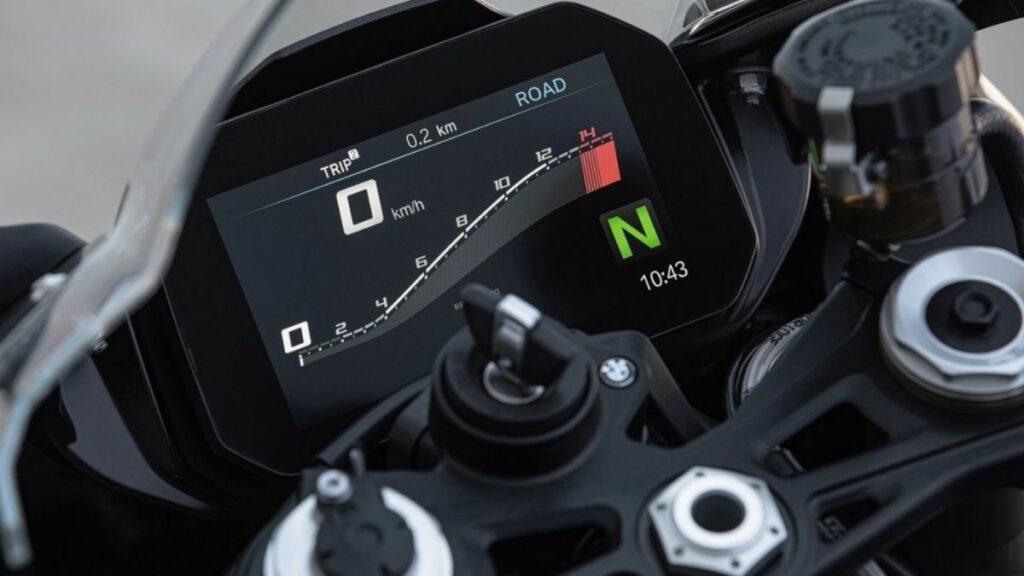 BMW S 1000 R 2022 painel digital