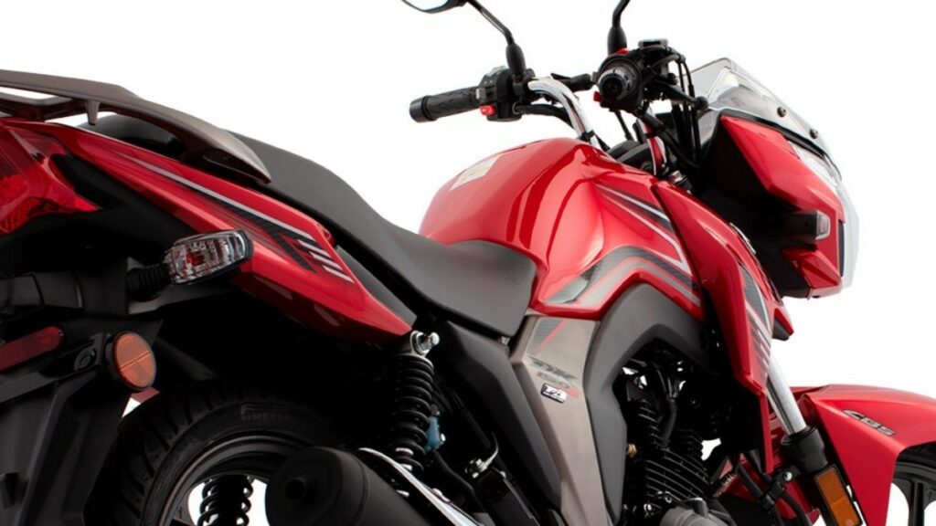 Haojue DK 150 2022 vermelha detalhes banco e tanque