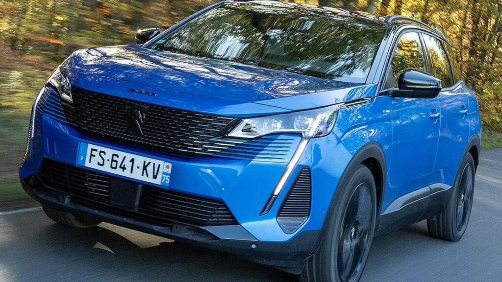 Peugeot 5008 2022 frente