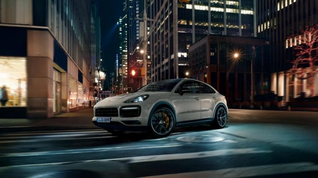 Porsche Cayenne 2023 lateral