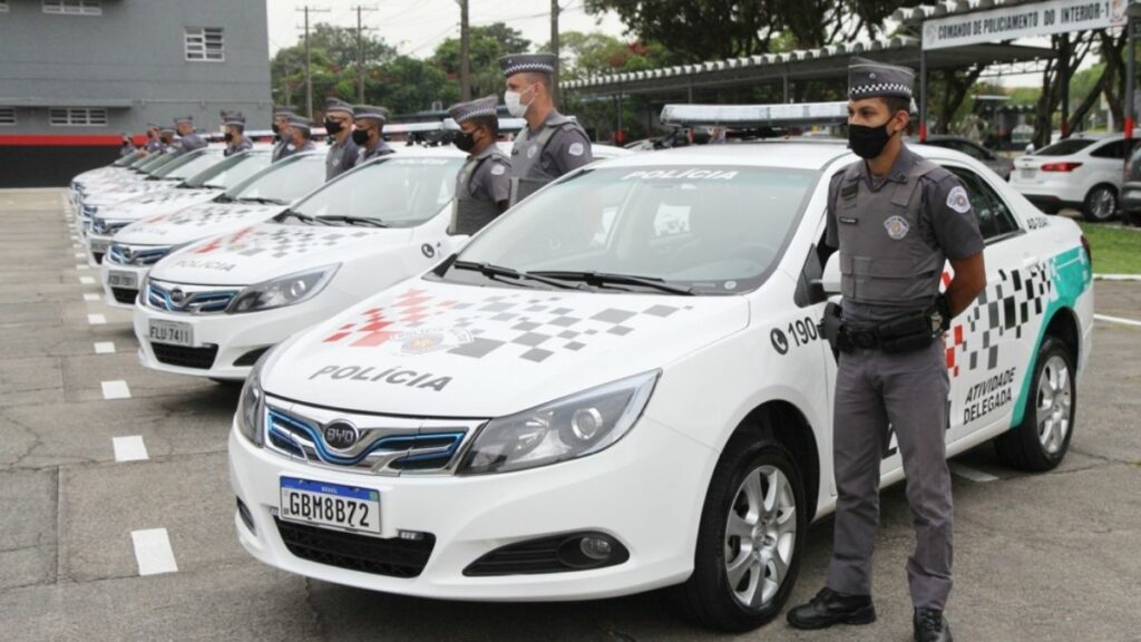 BYD entrega sedã