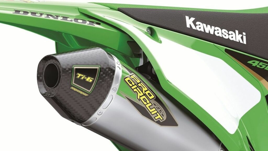 KX 450 2022 escapamento
