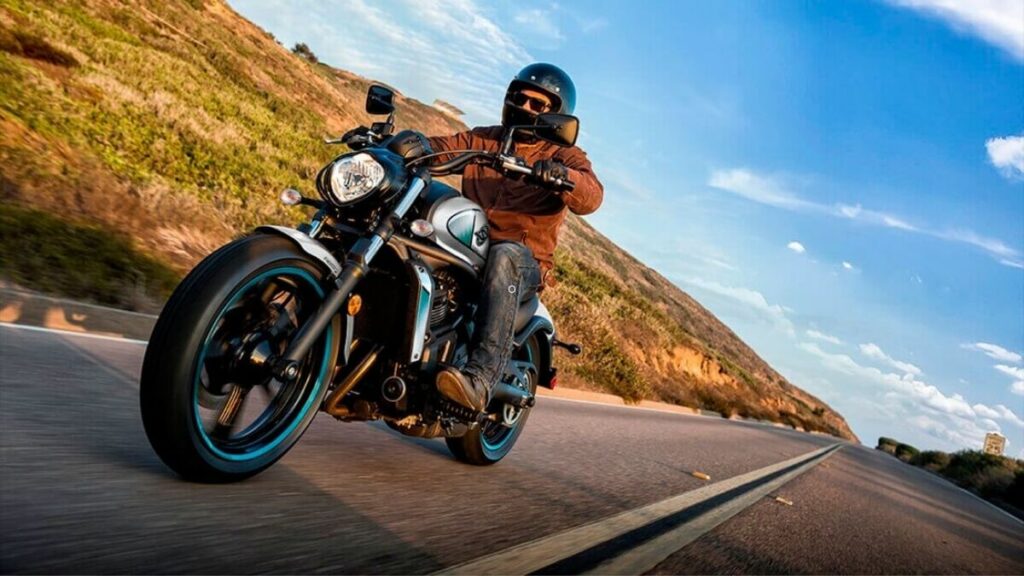 Vulcan S 650 2022 frente
