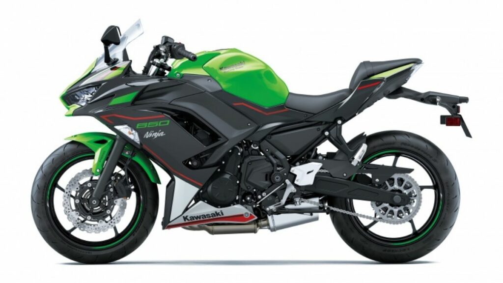 Ninja 650R 2022 lateral