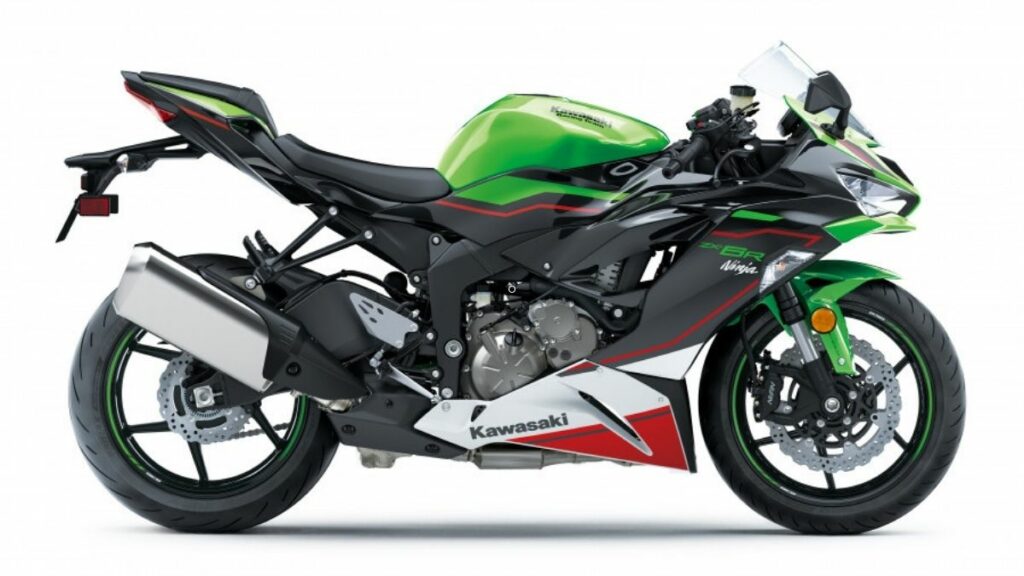 Ninja ZX-6R 2022 lateral